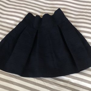 Cute and Flattering Skirt NWOT